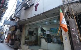 Hotel Ashirwad Near New Delhi Railway Station, Paharganj